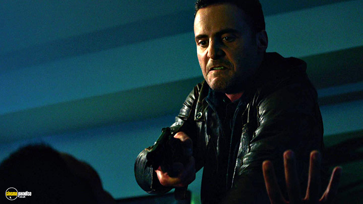 A still #33 from Focus (2015) With Dominic Fumusa