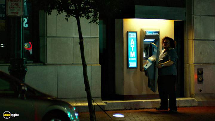 A still #30 from Focus (2015)