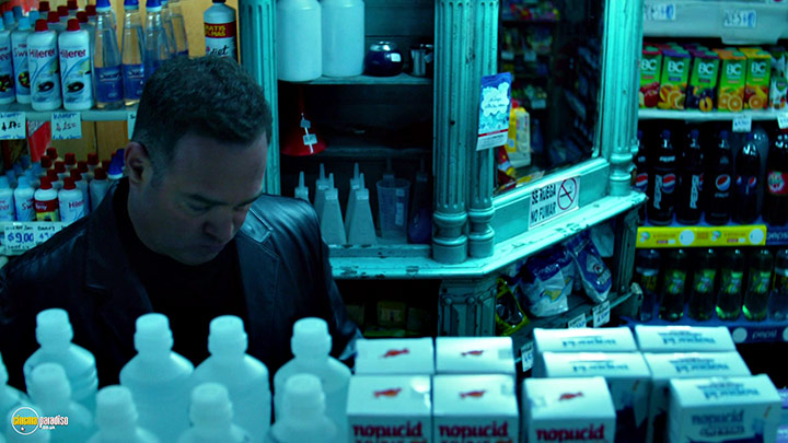 A still #4 from Focus (2015)