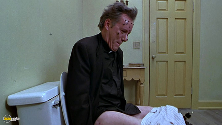 A still #5 from Scary Movie 2 (2001)
