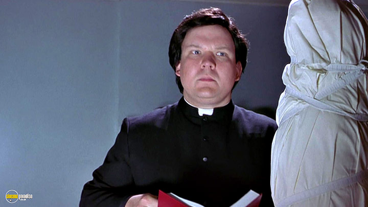 A still #7 from Scary Movie 2 (2001)
