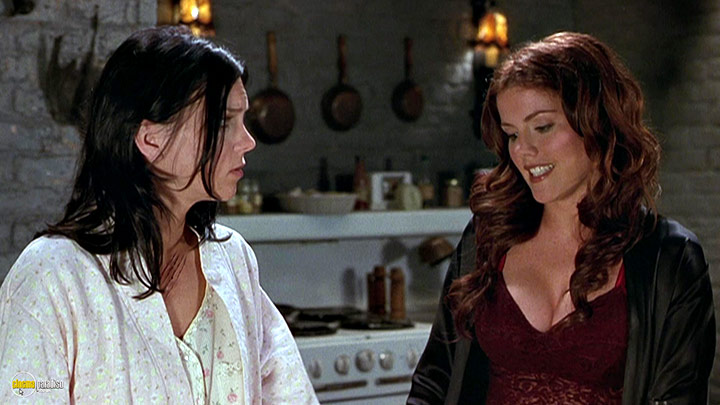 A still #17 from Scary Movie 2 (2001)