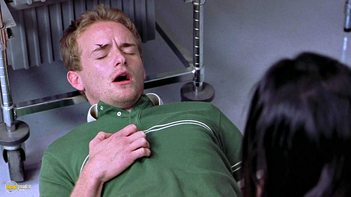 A still #28 from Scary Movie 2 (2001)
