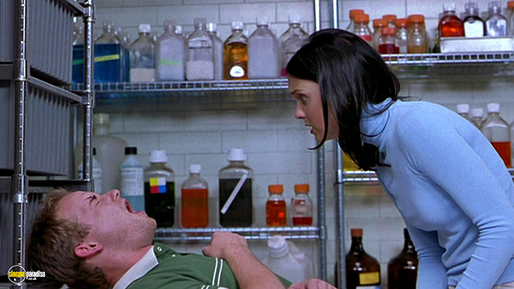 A still #29 from Scary Movie 2 (2001)