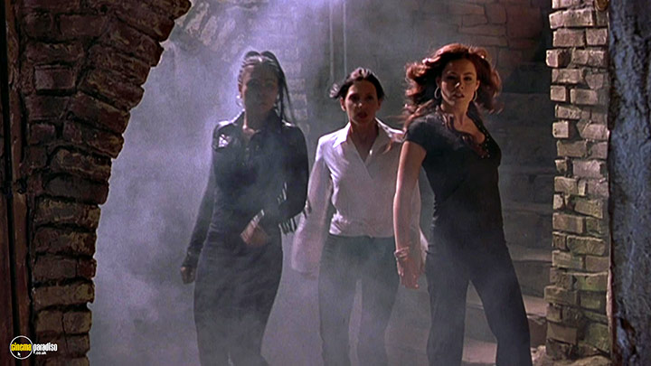 A still #31 from Scary Movie 2 (2001)