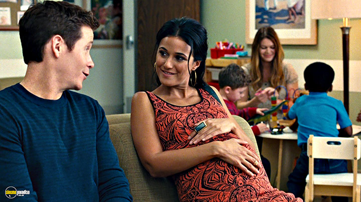 A still #4 from Entourage (2015) With Kevin Connolly And Emmanuelle Chriqui