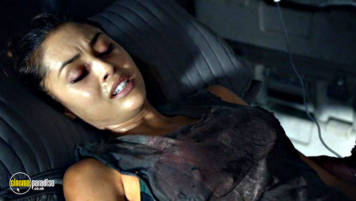 A still #18 from The 100: Series 2 (2015)