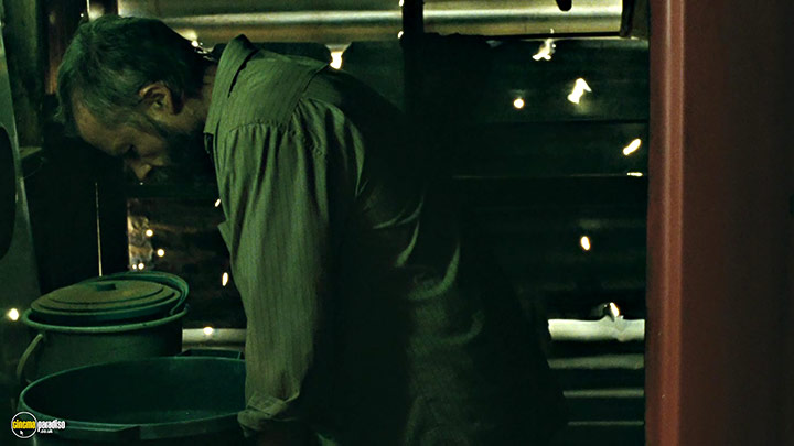 A still #38 from The Rover (2014) With Guy Pearce