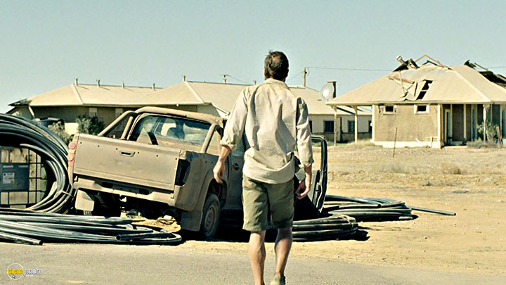 A still #35 from The Rover (2014)