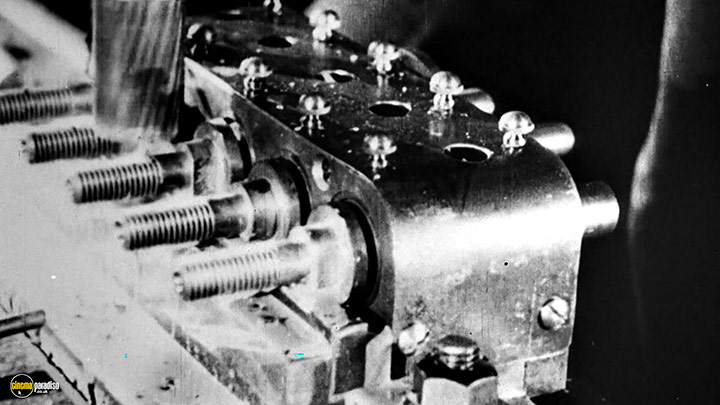 A still #7 from Man with a Movie Camera (1929)