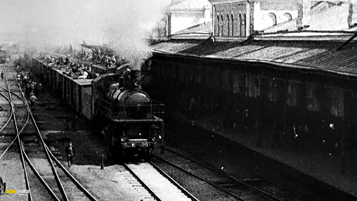 A still #11 from Man with a Movie Camera (1929)
