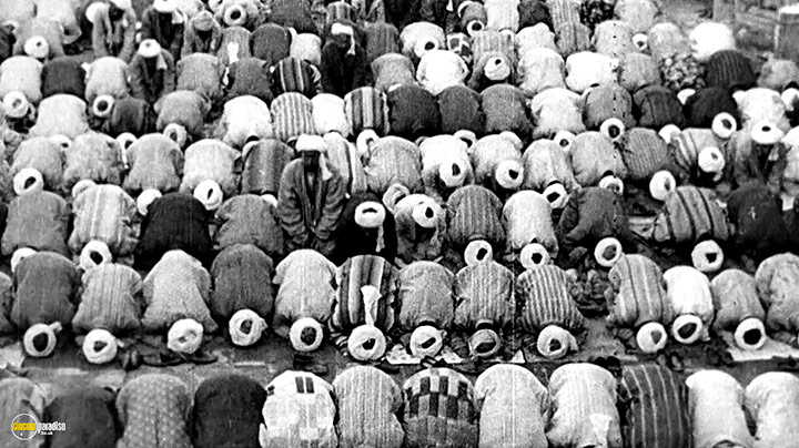 A still #35 from Man with a Movie Camera (1929)
