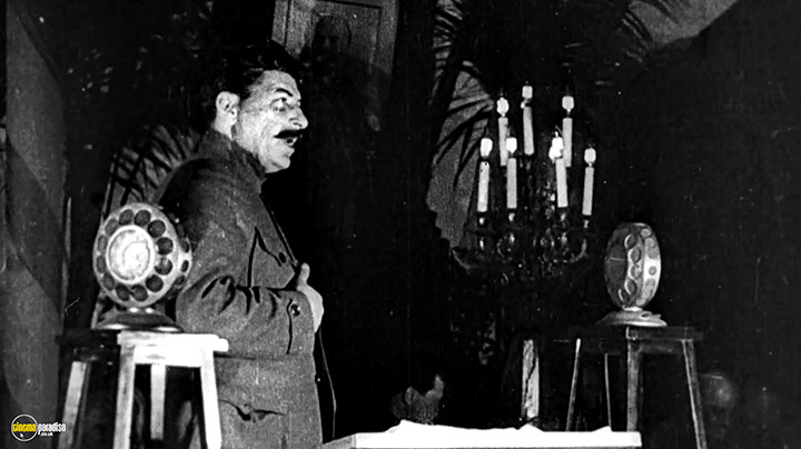 A still #1 from Man with a Movie Camera (1929)