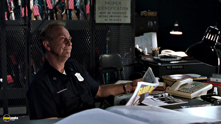 A still #22 from Exit Wounds (2001)