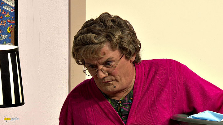 A still #49 from Mrs. Brown's Boys: Live Tour: For the Love of Mrs. Brown (2013)