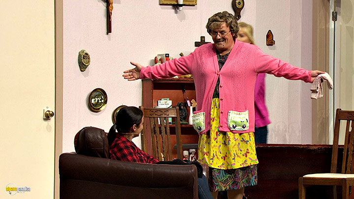 A still #34 from Mrs. Brown's Boys: Live Tour: For the Love of Mrs. Brown (2013)