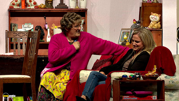 A still #22 from Mrs. Brown's Boys: Live Tour: For the Love of Mrs. Brown (2013)