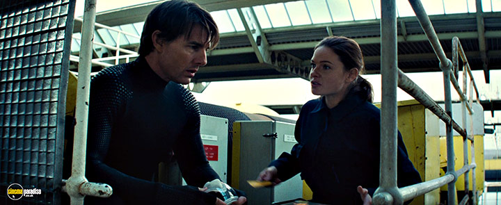 A still #14 from Mission Impossible: Rogue Nation (2015) With Tom Cruise And Rebecca Ferguson
