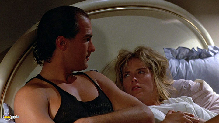 A still #25 from Above the Law (1988)