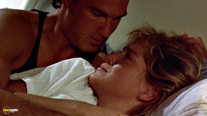 A still #24 from Above the Law (1988)