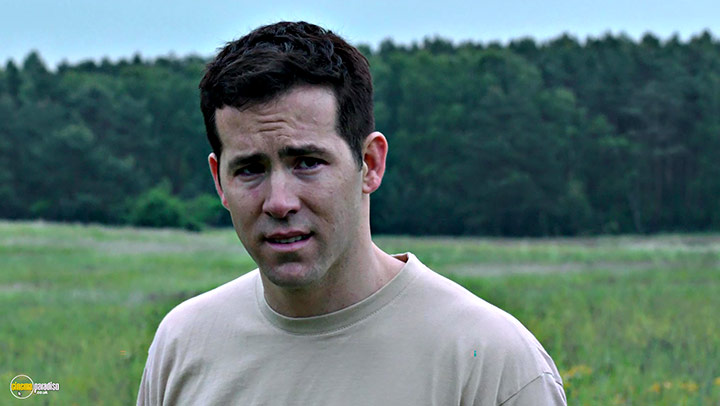 A still #18 from The Voices (2014)