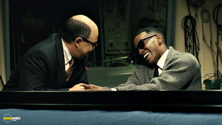 A still #15 from Ray (2004) With Jamie Foxx