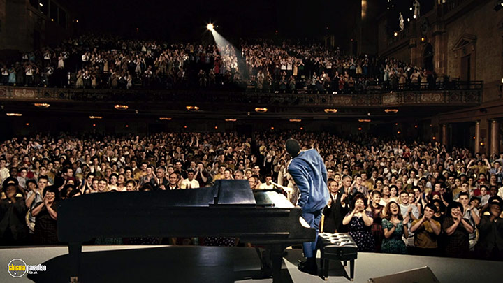 A still #5 from Ray (2004)
