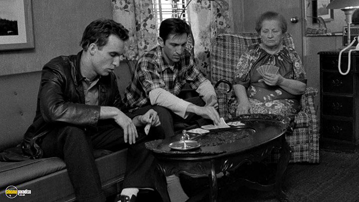 A still #14 from Stranger Than Paradise (1984)