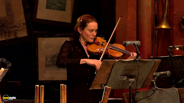 A still #33 from Midnight Tango (2011)