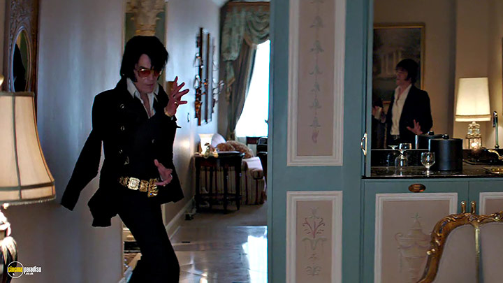 A still #15 from Elvis and Nixon (2016)