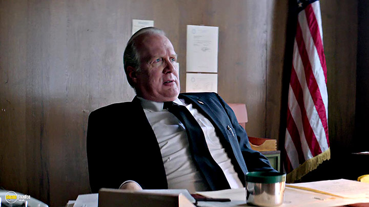 A still #14 from Elvis and Nixon (2016)