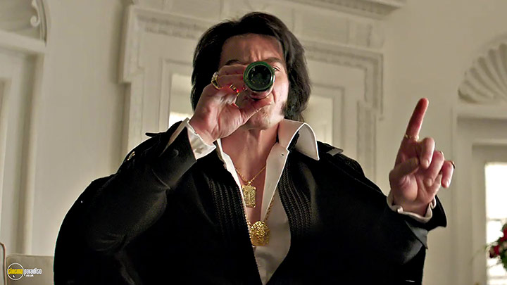 A still #7 from Elvis and Nixon (2016)