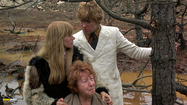 A still #22 from The Bed Sitting Room (1969)