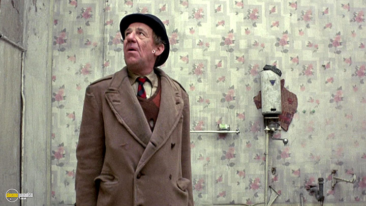 A still #18 from The Bed Sitting Room (1969)