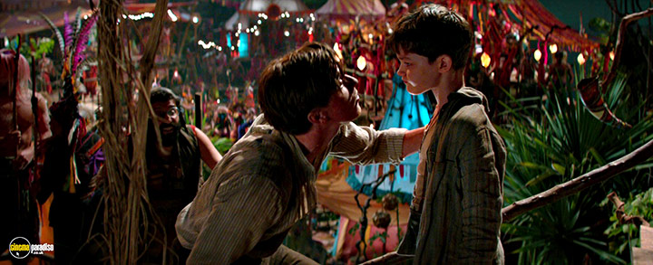 A still #27 from Pan (2015) With Levi Miller