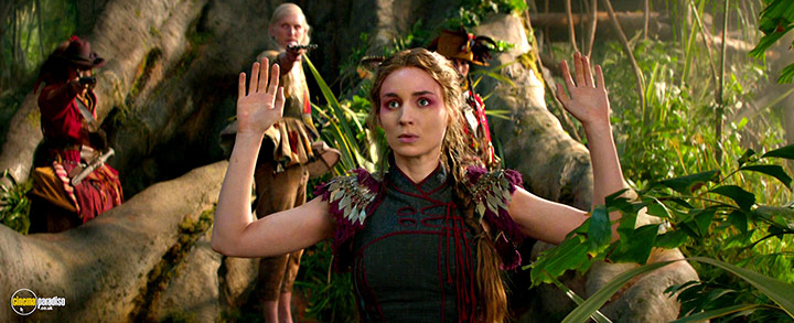 A still #29 from Pan (2015) With Rooney Mara