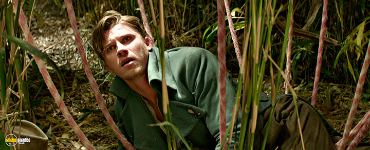 A still #32 from Pan (2015) With Garrett Hedlund
