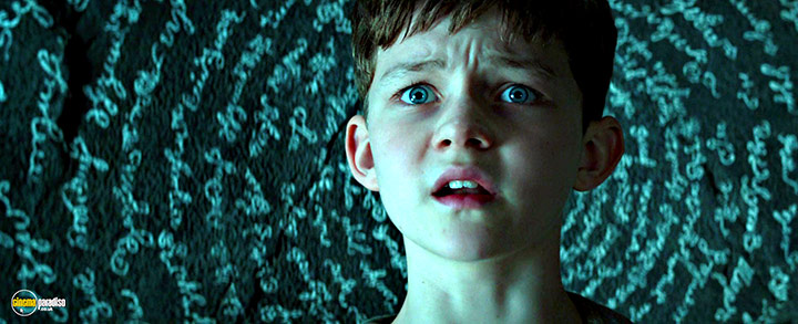 A still #36 from Pan (2015) With Levi Miller