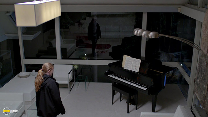 A still #24 from Killing: Series 4 (2014) With Mireille Enos