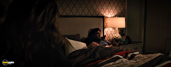 A still #21 from The 5th Wave (2016) With Ron Livingston