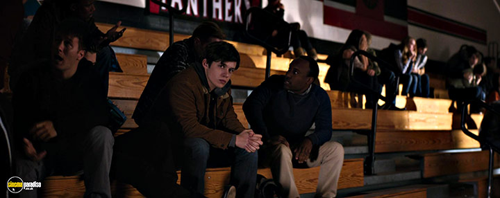 A still #44 from The 5th Wave (2016) With Nick Robinson