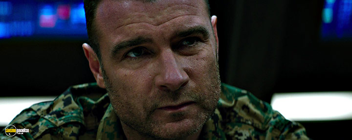 A still #4 from The 5th Wave (2016) With Liev Schreiber