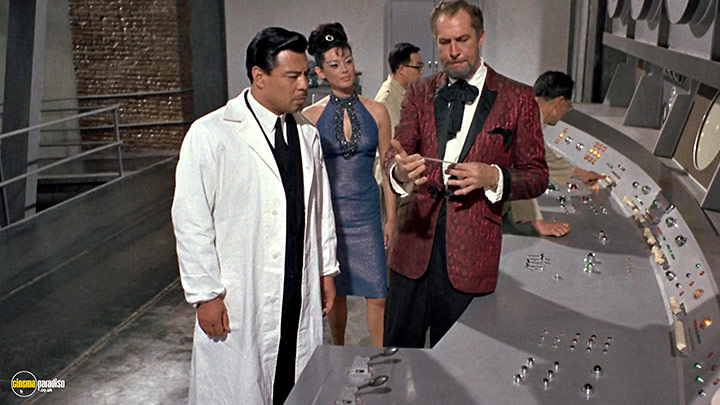 A still #24 from Dr. Goldfoot and the Girl Bombs (1966)