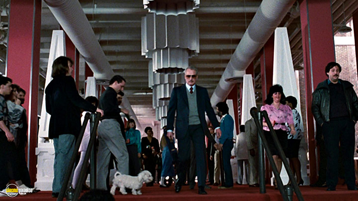 A still #15 from The Color of Money (1986) With Paul Newman