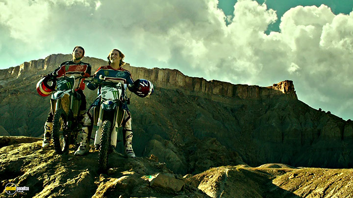A still #76 from Point Break (2015) With Luke Bracey