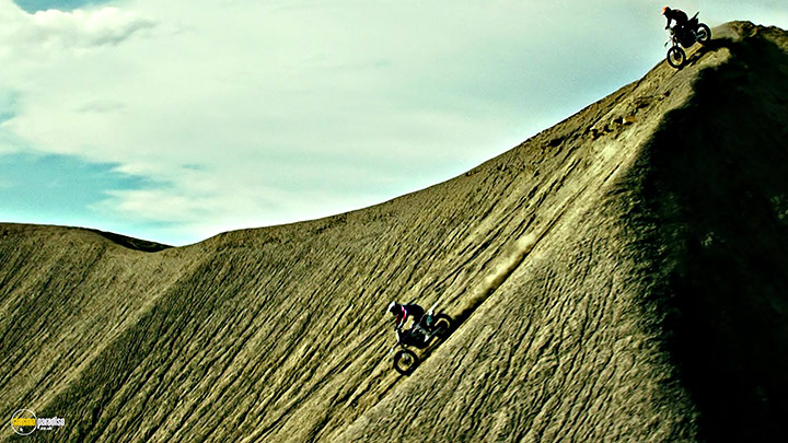 A still #129 from Point Break (2015)
