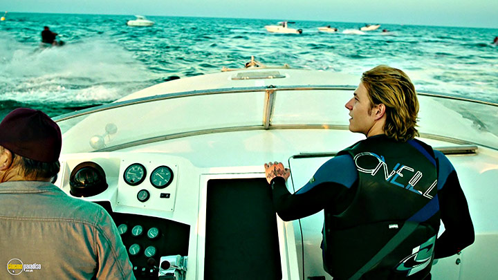 A still #124 from Point Break (2015) With Luke Bracey