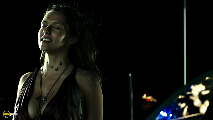 A still #122 from Point Break (2015) With Teresa Palmer