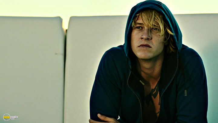 A still #121 from Point Break (2015) With Luke Bracey