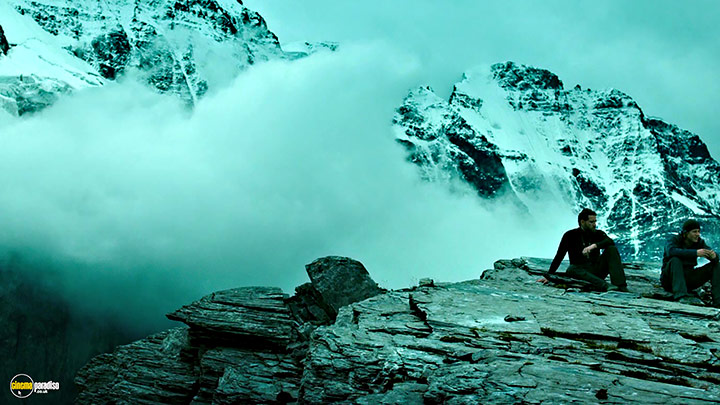 A still #111 from Point Break (2015)